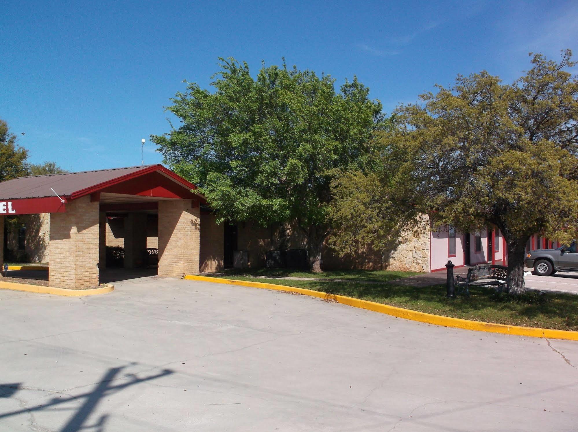 Four Horseman Travel Lodge Pilot Point Exterior foto